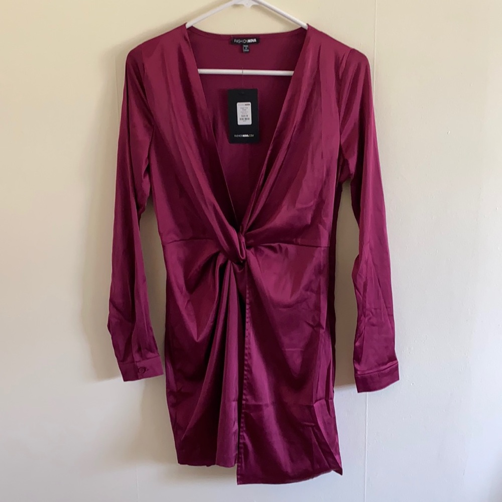 FashionNova Long sleeve wrap dress in Plum.  Size: M